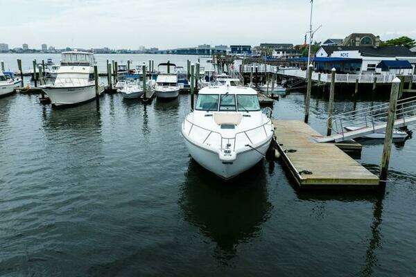 2007 Tiara Yachts 43