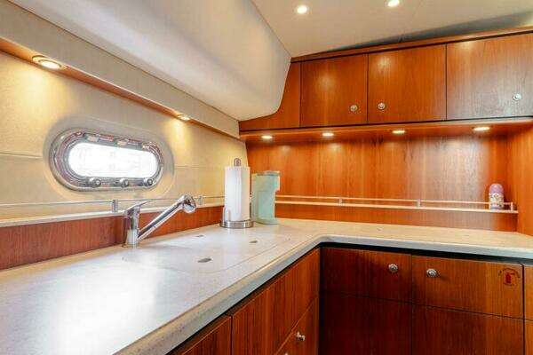 Tiara Yachts 4300 Sovran Yacht For Sale