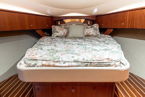 43ft Tiara Yachts Yacht For Sale