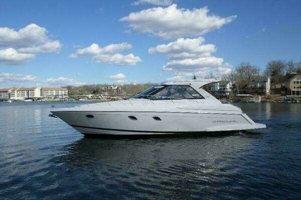 Regal 42 Sport Coupe Yacht For Sale