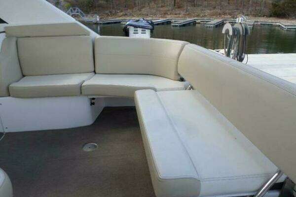 Regal 42 Sport Coupe Yacht For Sale