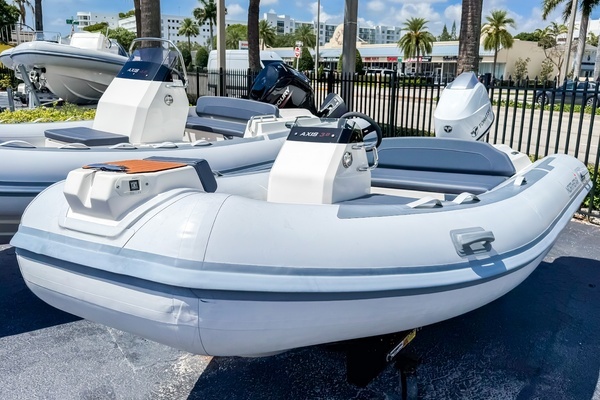 12-ft-Northstar-2023-Axis 3.8- Fort Lauderdale Florida United States  yacht for sale