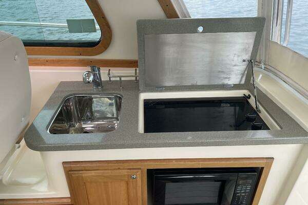 Sabre Hard Top Express Yacht For Sale
