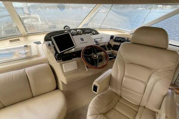 5000 Pilothouse