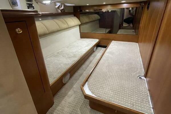 5000 Pilothouse