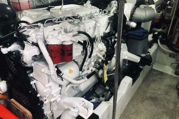 5000 Pilothouse