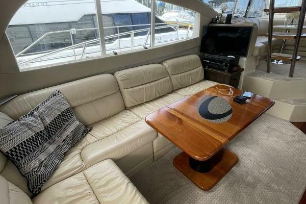 5000 Pilothouse