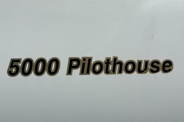 5000 Pilothouse