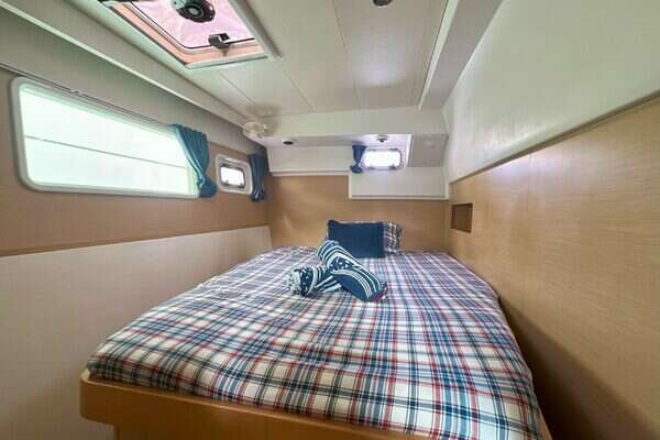 Lagoon  Yacht For Sale