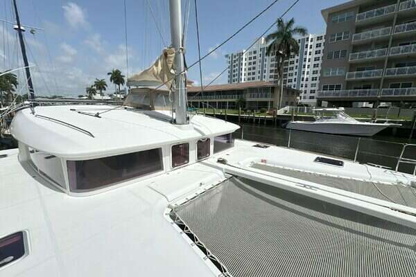Lagoon  Yacht For Sale