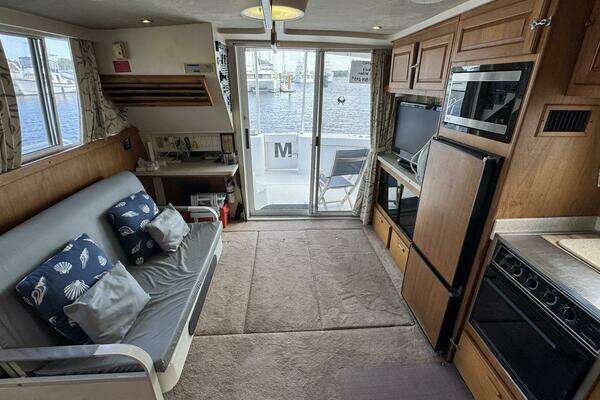 Photo of the 1999 Mainship 350 Trawler "NoMo"