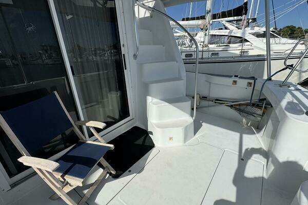 Photo of the 1999 Mainship 350 Trawler "NoMo"