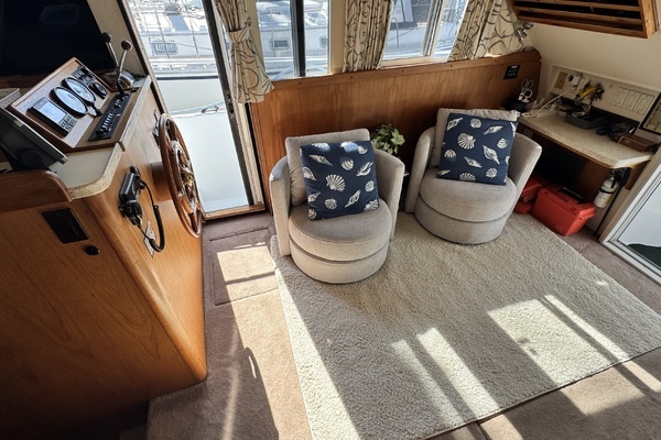 Photo of the 1999 Mainship 350 Trawler "NoMo"
