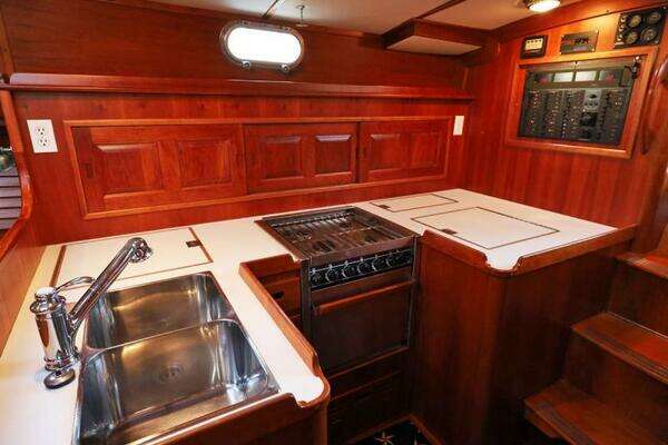 Able 44 Yacht For Sale