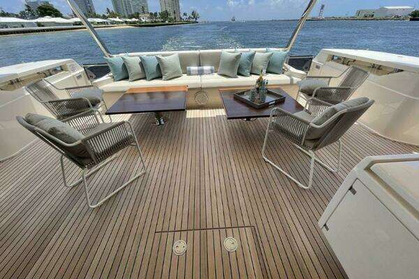Ferretti Yachts 920 Yacht For Sale