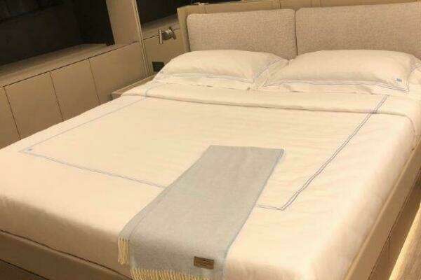 Ferretti Yachts 920 Yacht For Sale