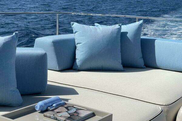 Ferretti Yachts 920 Yacht For Sale