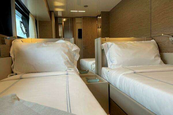 Ferretti Yachts 920 Yacht For Sale