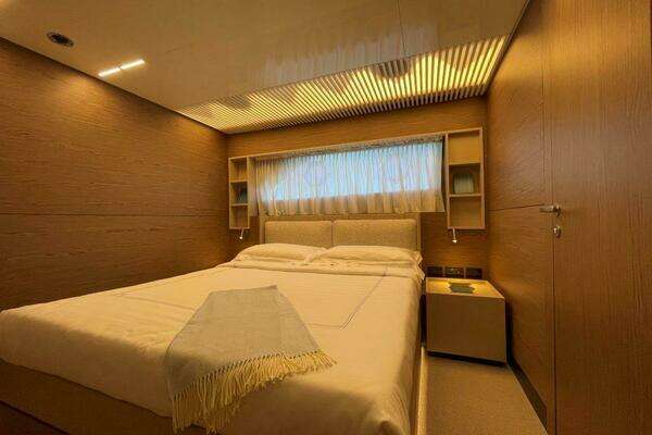 Ferretti Yachts 920 Yacht For Sale