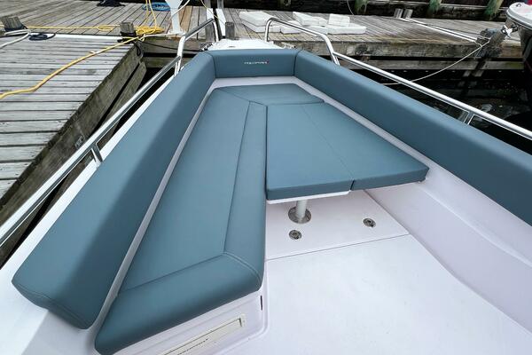 Giraffe 28ft Axopar Yacht For Sale
