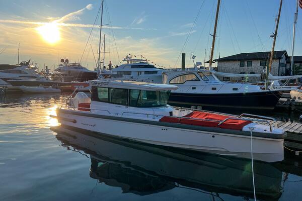 Giraffe 28ft Axopar Yacht For Sale