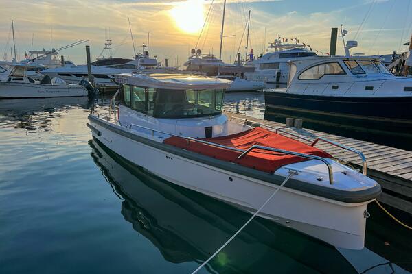 Giraffe 28ft Axopar Yacht For Sale