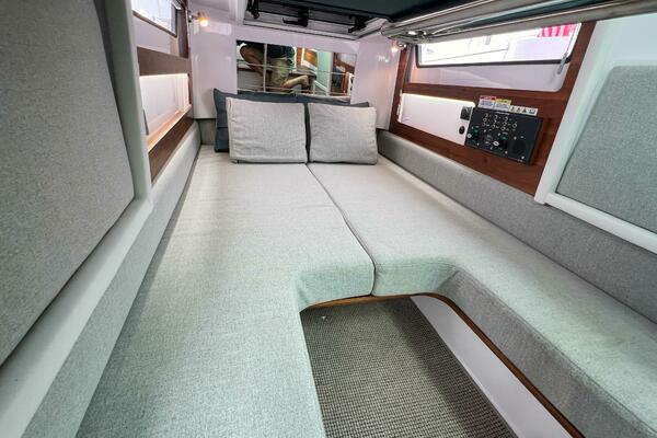 Giraffe 28ft Axopar Yacht For Sale