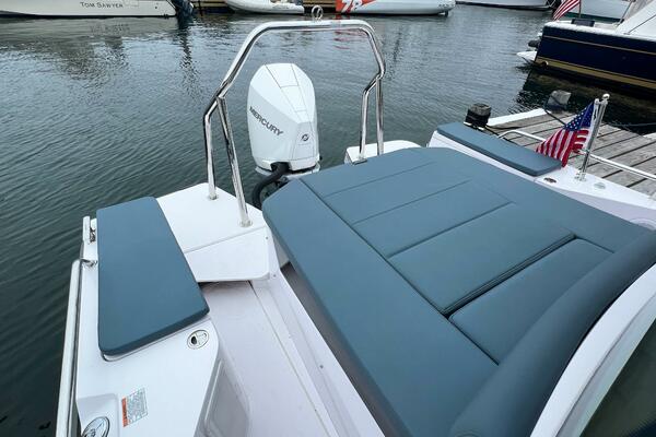 Giraffe 28ft Axopar Yacht For Sale