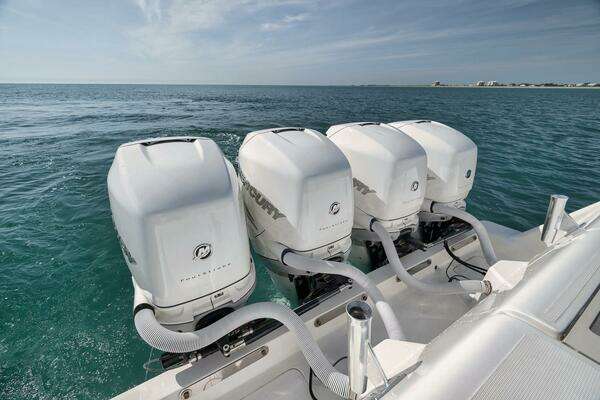 SeaVee 39 Yacht For Sale