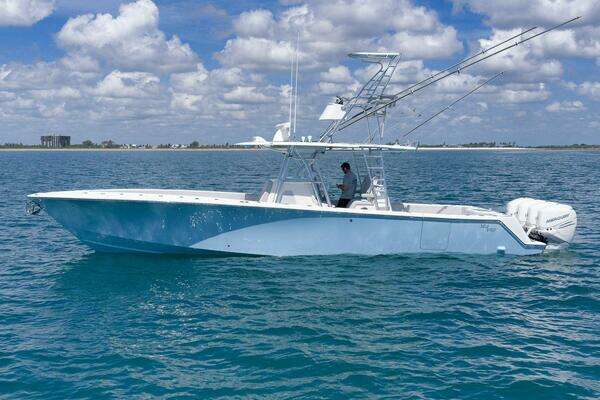 SeaVee 39 Yacht For Sale