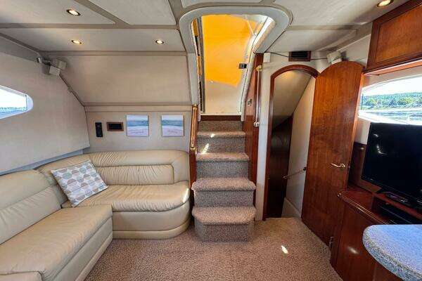 Cruisers Yachts 4450 Express Motor Yacht Yacht For Sale