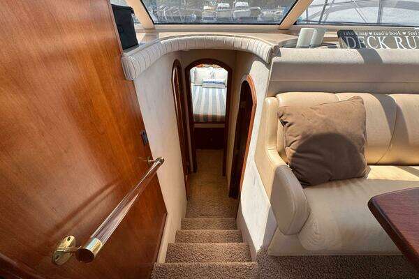Cruisers Yachts 4450 Express Motor Yacht Yacht For Sale