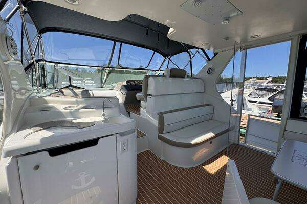 Cruisers Yachts 4450 Express Motor Yacht Yacht For Sale