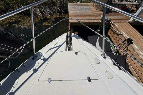 Cruisers Yachts 4450 Express Motor Yacht Yacht For Sale
