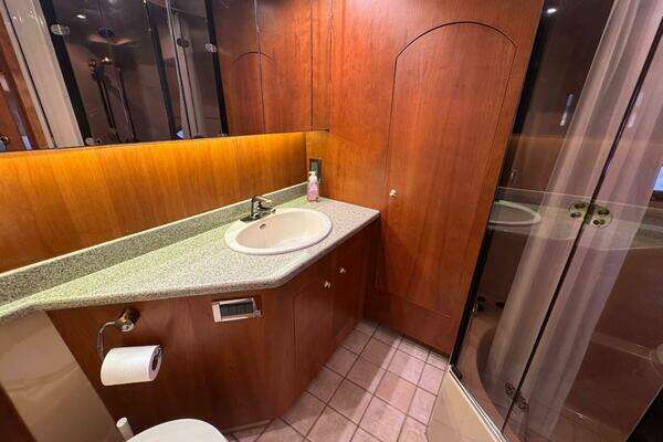 Cruisers Yachts 4450 Express Motor Yacht Yacht For Sale