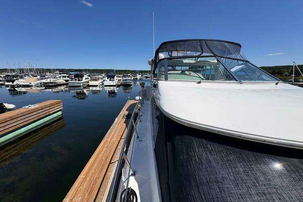 Cruisers Yachts 4450 Express Motor Yacht Yacht For Sale
