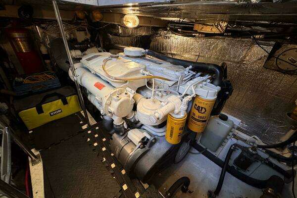 Cruisers Yachts 4450 Express Motor Yacht Yacht For Sale