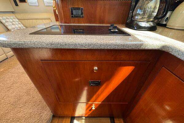 Cruisers Yachts 4450 Express Motor Yacht Yacht For Sale