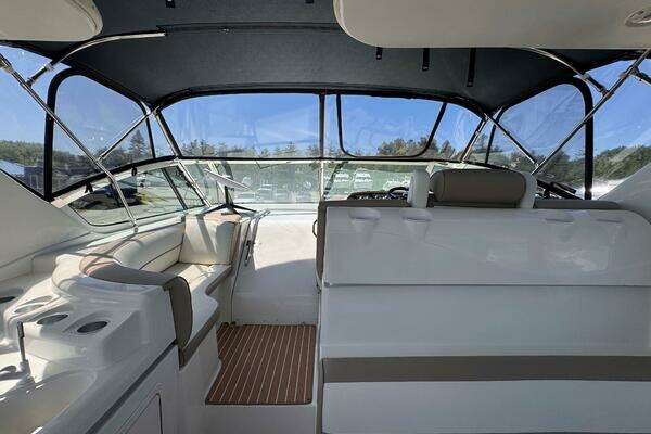 Cruisers Yachts 4450 Express Motor Yacht Yacht For Sale