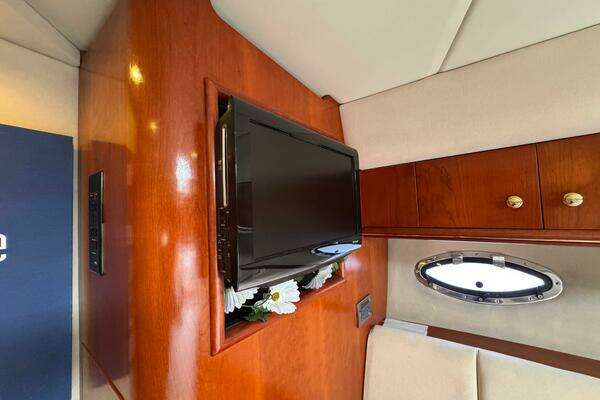 Cruisers Yachts 4450 Express Motor Yacht Yacht For Sale