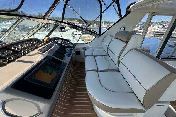 Cruisers Yachts 4450 Express Motor Yacht Yacht For Sale
