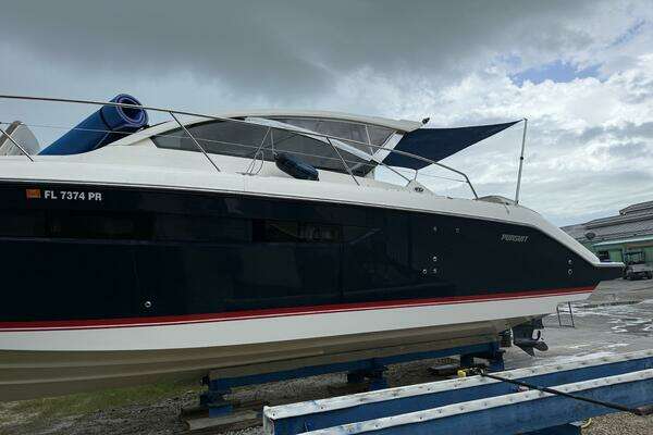 Pursuit 365 SCI Yacht For Sale