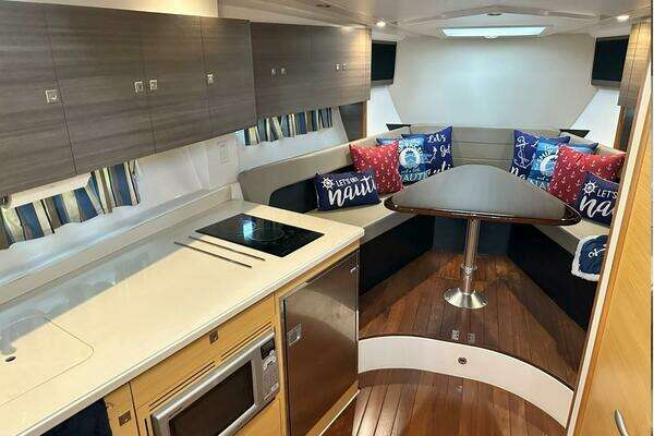 Pursuit 365 SCI Yacht For Sale