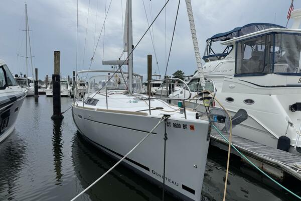 BEL CANTO 37ft Beneteau Yacht For Sale
