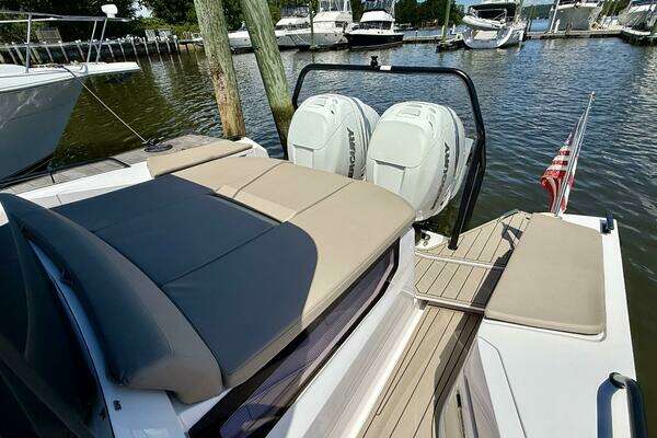 Axopar 37 Cross Cabin Yacht For Sale