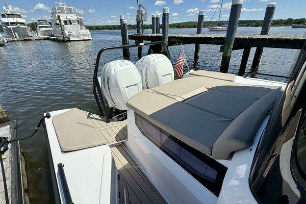 Axopar 37 Cross Cabin Yacht For Sale