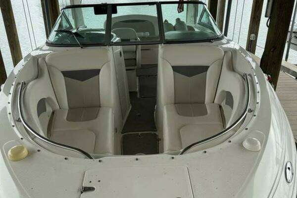 Photo of the 2007 Chaparral 276SSI