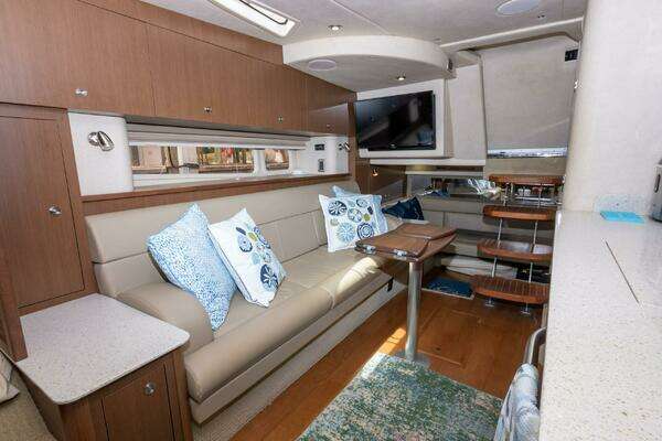 Sea Ray 370 Sundancer Yacht For Sale