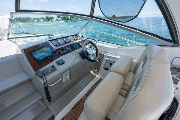 Sea Ray 370 Sundancer Yacht For Sale