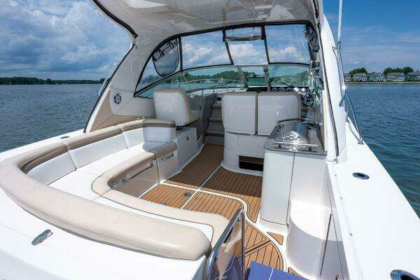Sea Ray 370 Sundancer Yacht For Sale